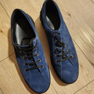 Men blue suede shoes size 11